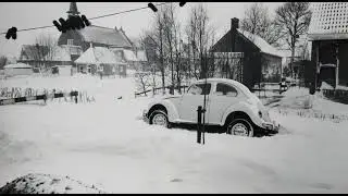 Winter 1979 AI grapje van mijn VW kever in de sneeuw