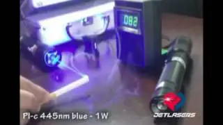Focusable 1000mw 445nm Blue Laser Pointers Power Testing Show
