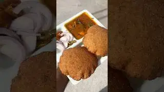 Delhi Ki Famous Bedmi Puri 🤤 || Indian Food ❤️ #shorts