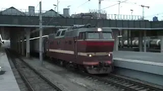 Электровоз ЧС2Т-1041 с фирменным поездом №14 Санкт-Петербург - Новокузнецк
