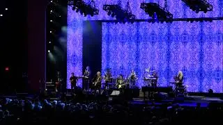 Hall and Oates / Train - Callin' All Angels
