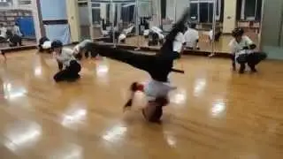 B girl Yume Nishikasai crew PowerMove Training