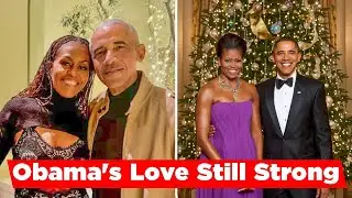 Michelle And Barack Obama's Life Going Strong With Cozy Christmas Photo