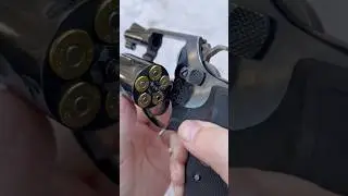 Smith & Wesson 36