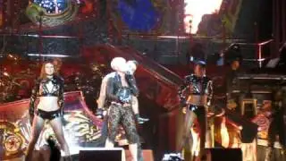 Pink - U & Ur Hand - Sydney 9 June 2009