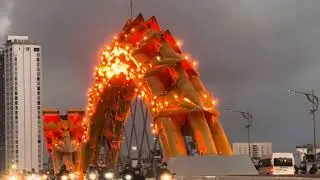 Vietnam, Da Nang, Dragon Bridge. 4K HDR DOLBY VISIÓN