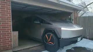 Cybertruck SNOW SOCKS, in black ice