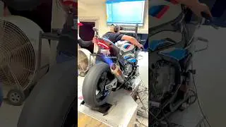 BMW M1000RR exhaust sound#bike_rider#super performance#shorts_video#yt_shorts#reels#viral_video.||🔥🔥
