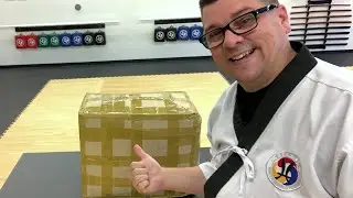 Unboxing the Kahbot (Sparring Armor) for Kummooyeh