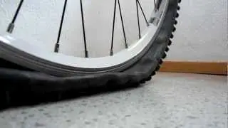 MTB Reifen geht die Luft raus