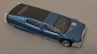 Hot Wheels Syd Mead's Sentinel 400 Limo