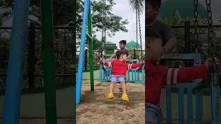 Main ayunan di Alun-alun Ciamis #fyp #tempatmainanak #shorts #shortvideo #playground #happy #baby