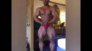 Senthil Kumaran Selvarajan posing