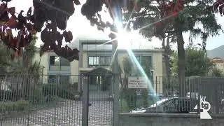 Atti osceni nei pressi di una scuola del centro, denunciato un uomo