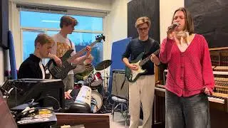 Nakamarra - Hiatus Kaioyte, Erlend Dahl Staffeldts s&oslash;knad