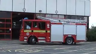 West Midlands Fire Service- Bickenhill PRL(56reg Dennis Sabre) Turnout July 2007