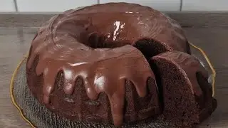 Der beste Schoko Kuchen mit Sahne!! Sahne ist die Geheimzutat! Jeder wird nach dem Rezept fragen