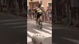 A helping hand from his biggest fan 🥹Wout van Aert&rsquo;s son gives him a push to the start of his race 💛