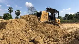 50% BULLDOZER LAND ENTER THE WATER CAT D3K2 XL