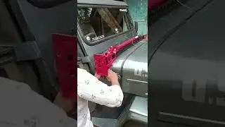 Fitting Jack in off road Jeep            #offroadjeep