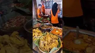 Pilihan Lauk di Rumah Makan Sunda SUKAHATI, Cipacing Bandung |dari 20ribuan saja IG: muhamadaminamin