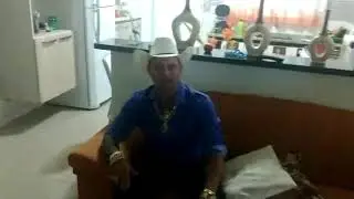 Ele falou que ia comprar um ferari ai ciganada