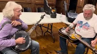 Pickin&rsquo; w Bill Thornhill & Linda Steel