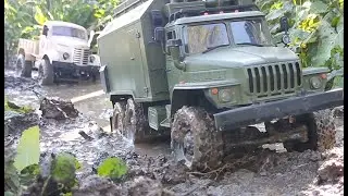 RC Урал 4320 против ЗиС 4x4 на бездорожье. RC WPL B36 mud off road action