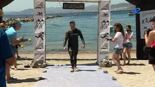 Ignacio Gaitán vuelve a conquistar la prueba de aguas abiertas de la Vuelta al Hacho