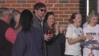 Students in Wynne, Arkansas, return to in-person learning, cheered on by Gov. Sanders