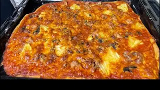 Home made pizza!🍕 zero skills, 100% vibes🥳 #Kitchen chronicles 