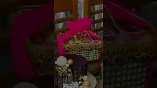 Chocolate cake and chocolate hamper #chocolate  #cake #chocolatehamper #hampers #bestbirthdaygift