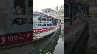 30+ year old water boat unbelievable turning 😱 Amazing Driving Skills🙌 #shorts #youtube #boat #skill