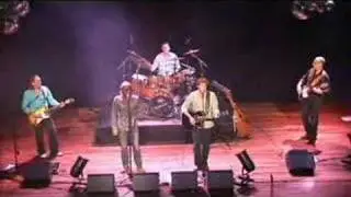 Overlast Live - Het boek is uit