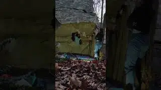 On the Fence V7 - LRC / Stone Fort Bouldering