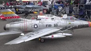 U.S AIR FORCE NORTH AMERICAN F-100 AND F-104G STARFIGHTER TOGETHER RC TURBINE SCALE MODEL JETS