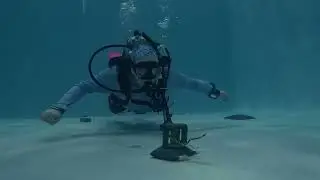 Vallorie rocks her perfect buoyancy skill!