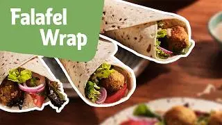 Falafel-Wraps: Rezept f&uuml;r vegane Wraps mit frischem Salat & Sesamso&szlig;e 🌯🌱 | REWE Deine K&uuml;che