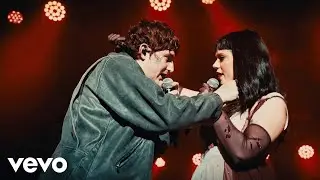 CARNE VIVA ft. DILLOM Y PADRE MUERTO (En Vivo en Teatro Vorterix) (Official Video)