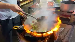 Fried Noodles, Fried Rice, Fried Rice Noodles Wok Skill Food. Collection~夜市街头炒锅美食抛锅技巧碳水充饥解饱~