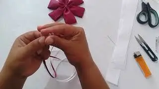 Cómo hacer un moñito escolar 💜 con listón de 4 con de ancho 💜