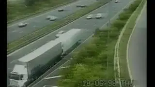 Police Camera Action - M25 Truck Crash