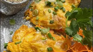 لو مش عارفين تفطروا ايه 🤔 جربوا فطيرة البيض من المطبخ الآسيوي 😋🧡
