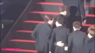 EXO LAY SEHUN (HUNLAY) MOMENT PART 19