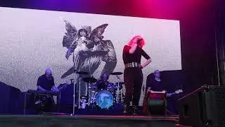 Garbage -You look so fine Live - London Ontario