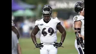Defensive tackle Willie Henry