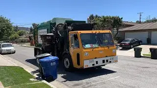Valley Vista Services Pendpac Truck 438 on Trash