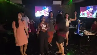 IQ staff Party In KTV &bull;&bull;&bull;😋😂