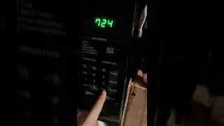 how to set a clock into your Magic Chef microwave