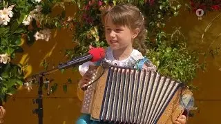 Fabienne Hutter - Ufem Stoos ob Schwyz